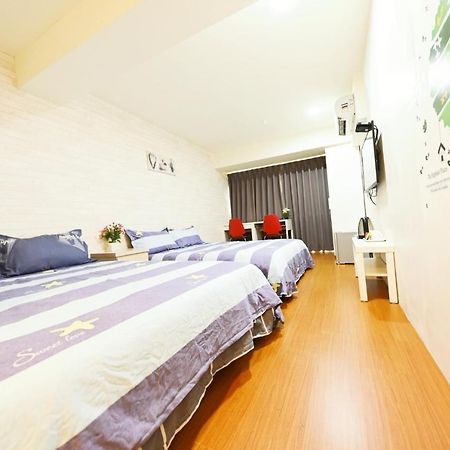 Appartement Xing 霖 Zhijia à Taichung Extérieur photo